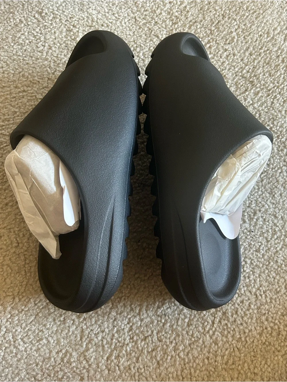 Yeezy black yzy